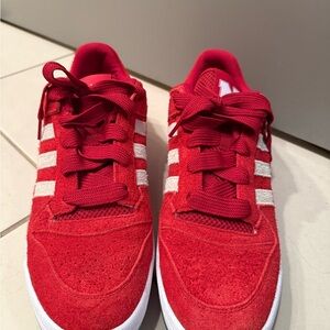 Adidas Nebraska Cornhuskers Forum Low – Size 14